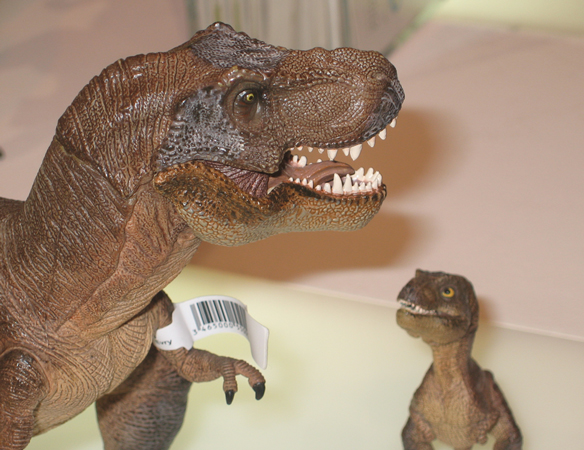 Papo T. rex figures. Everything Dinosaur reviewing the Papo baby T. rex dinosaur models.