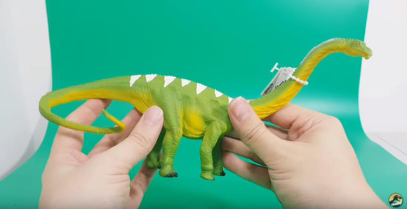 Mojo Fun Diplodocus model.