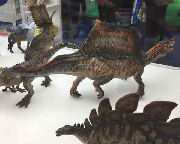 Papo Spinosaurus (limited edition dinosaur model).
