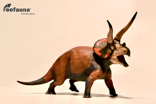 Eofauna Scientific Research dinosaur model "Dominant" Triceratops.