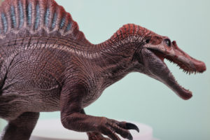 W-Dragon Spinosaurus model.