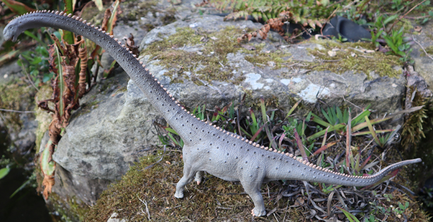 CollectA Deluxe Mamenchisaurus Dinosaur Model