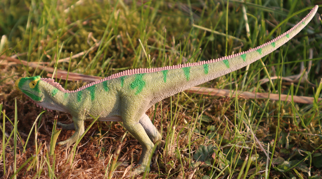 CollectA Neovenator Scenting Prey Dinosaur Model