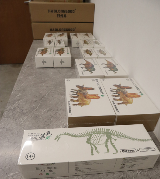 Haolongood model boxes in Everything Dinosaur's packing room.