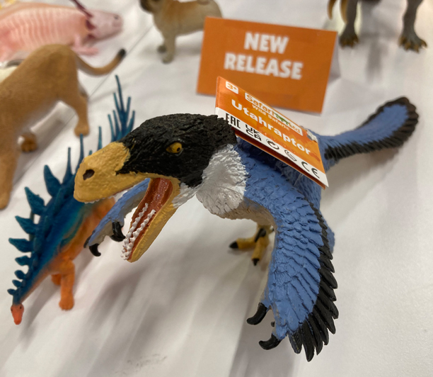 Utahraptor dinosaur model (Wild Safari Prehistoric World).
