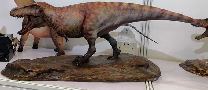 Haolonggood T. rex bronze figure in 1:20 scale.
